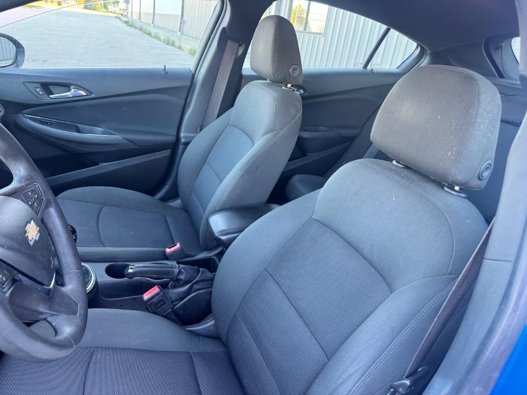 Chevrolet Cruze LT Manual Hatchback 2017