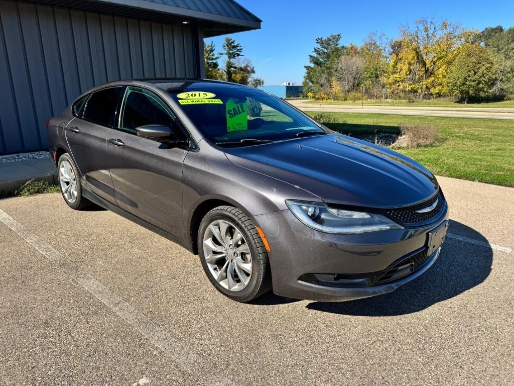 Chrysler 200 S AWD 2015