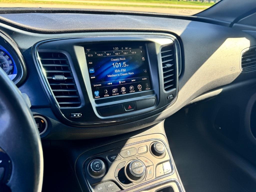 Chrysler 200 S AWD 2015