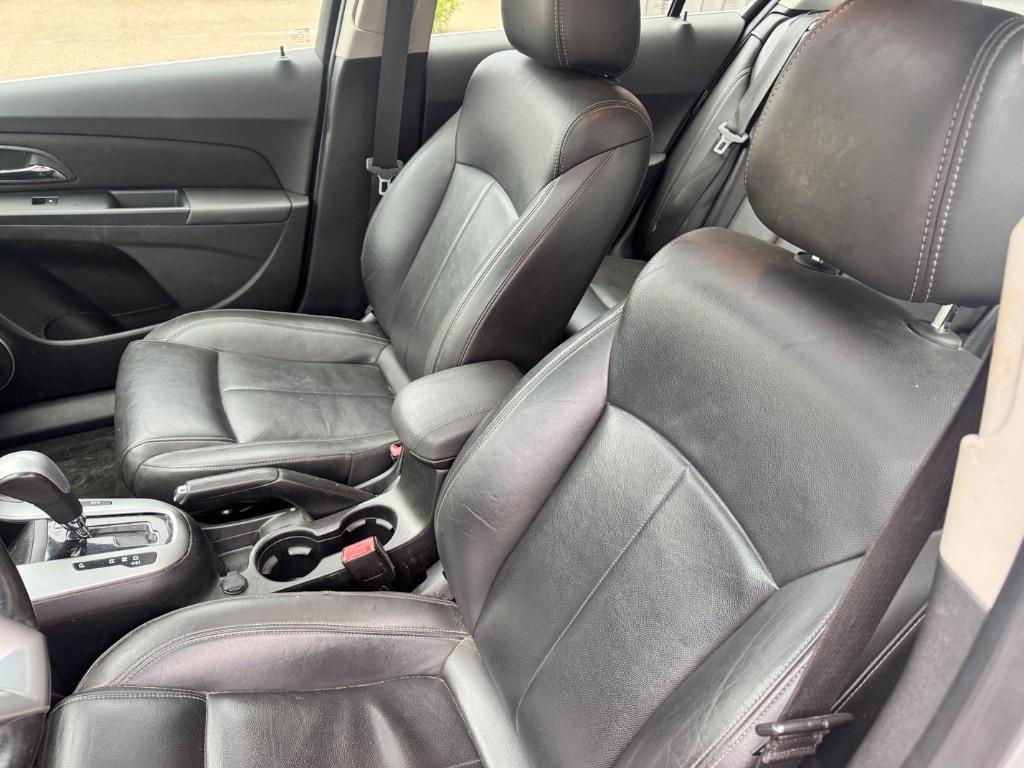 Chevrolet Cruze 2LT 2011