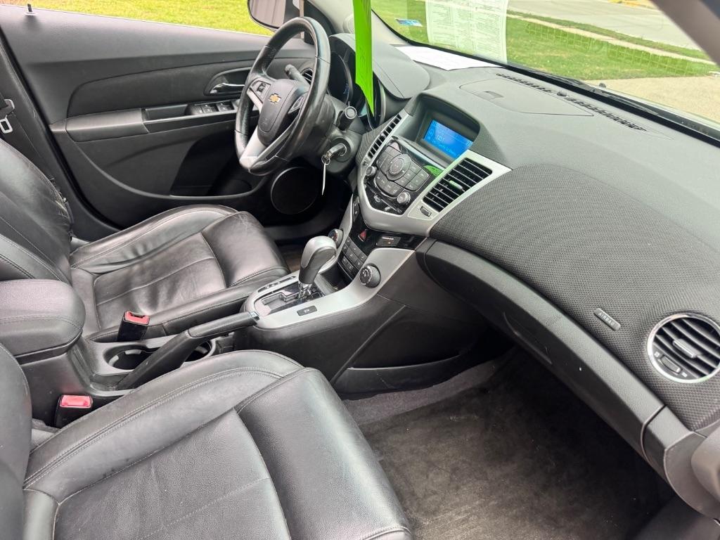 Chevrolet Cruze 2LT 2011
