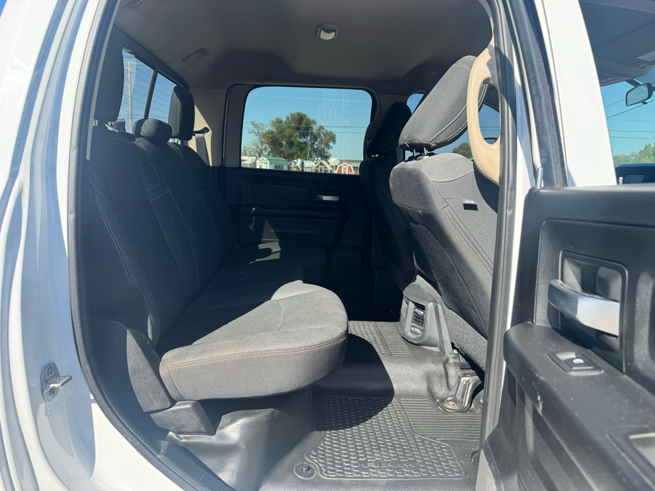 RAM 3500 Tradesman Crew Cab 4WD DRW 2019