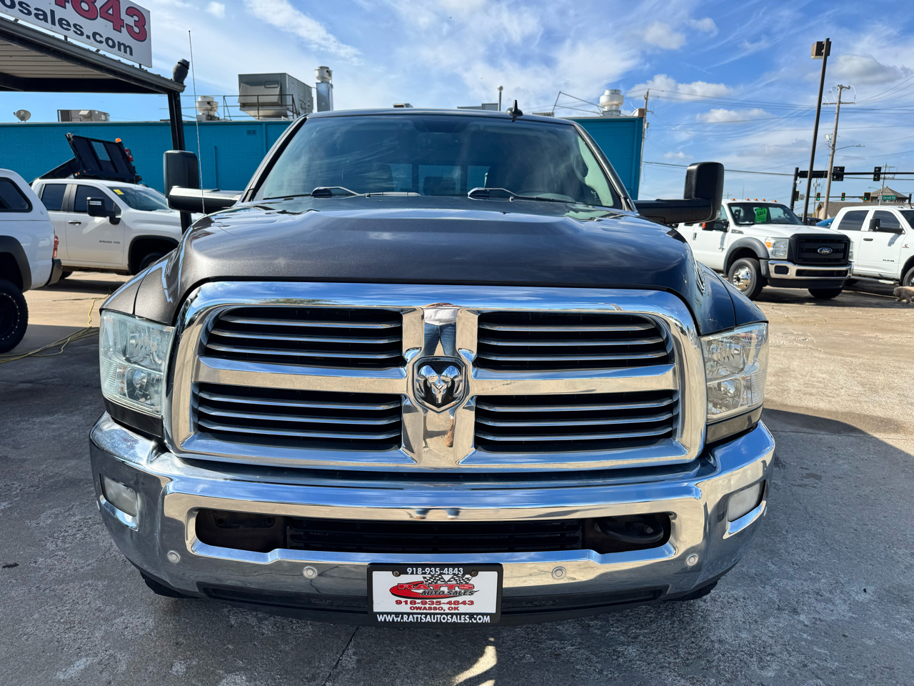 RAM 2500 SLT Mega Cab 4WD 2016