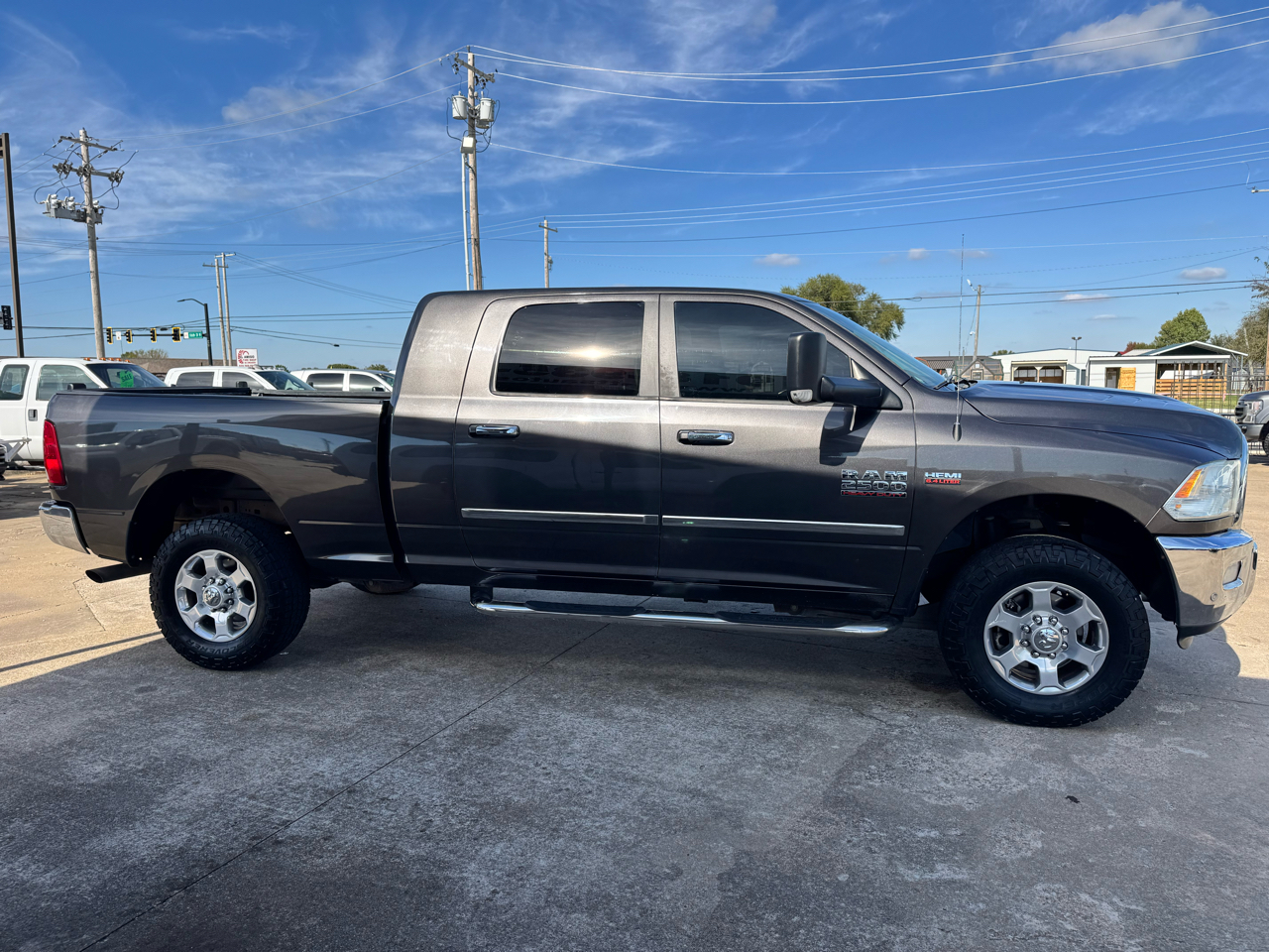 RAM 2500 SLT Mega Cab 4WD 2016