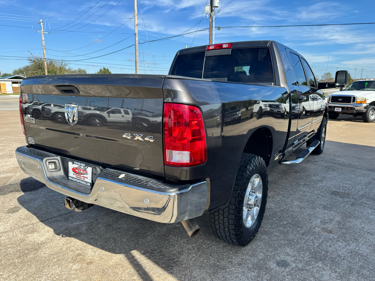 RAM 2500 SLT Mega Cab 4WD 2016
