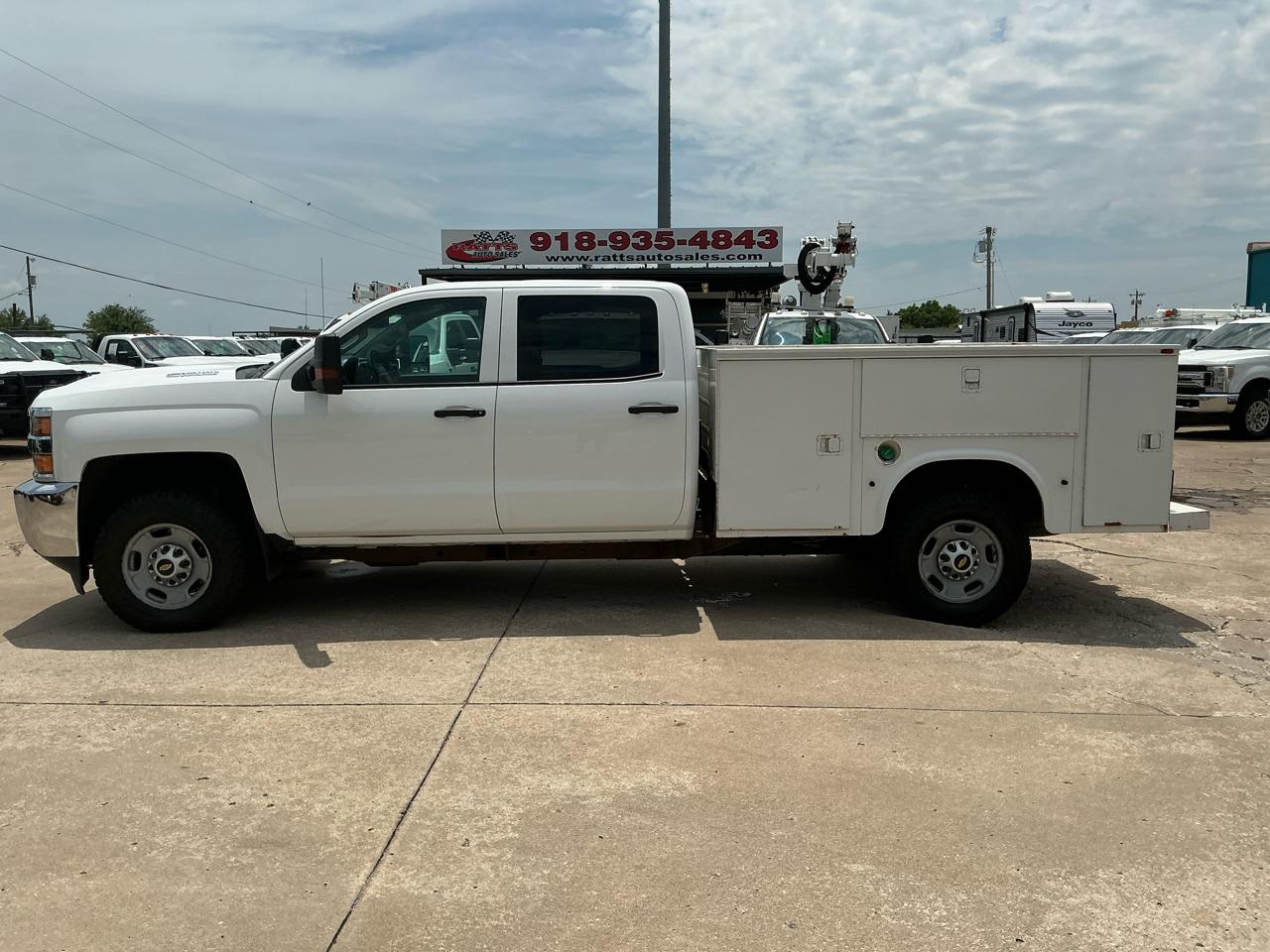2018 Chevrolet Silverado HD Work Truck 4WD Crew Cab Std Box SRW's photo