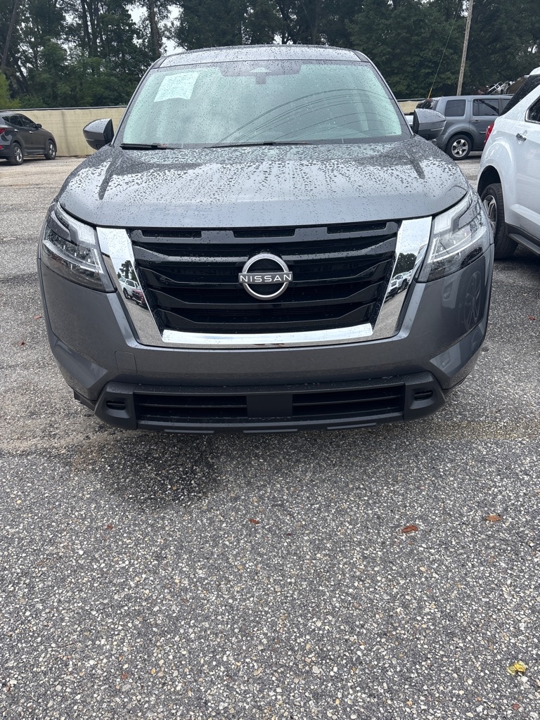2022 Nissan Pathfinder S