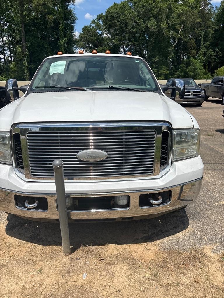 2006 Ford F-250 SD XL Crew Cab 2WD