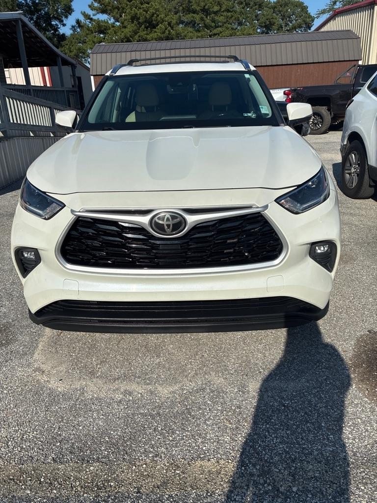 2021 Toyota Highlander XLE FWD V6