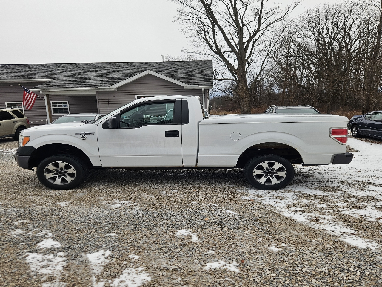 Ford F-150 4WD Reg Cab 126" XL 2013
