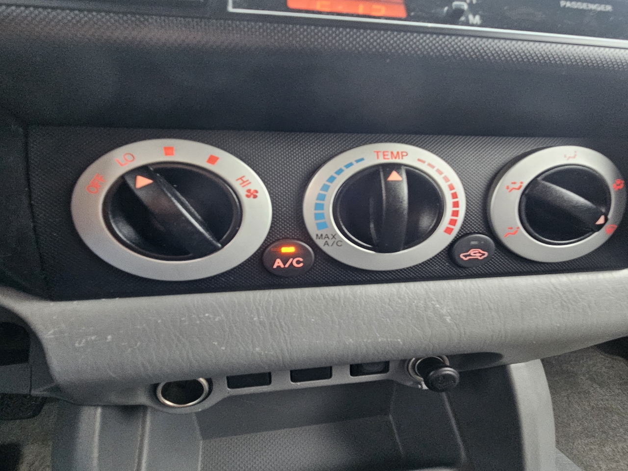 Toyota Tacoma Regular Cab 2WD 2009