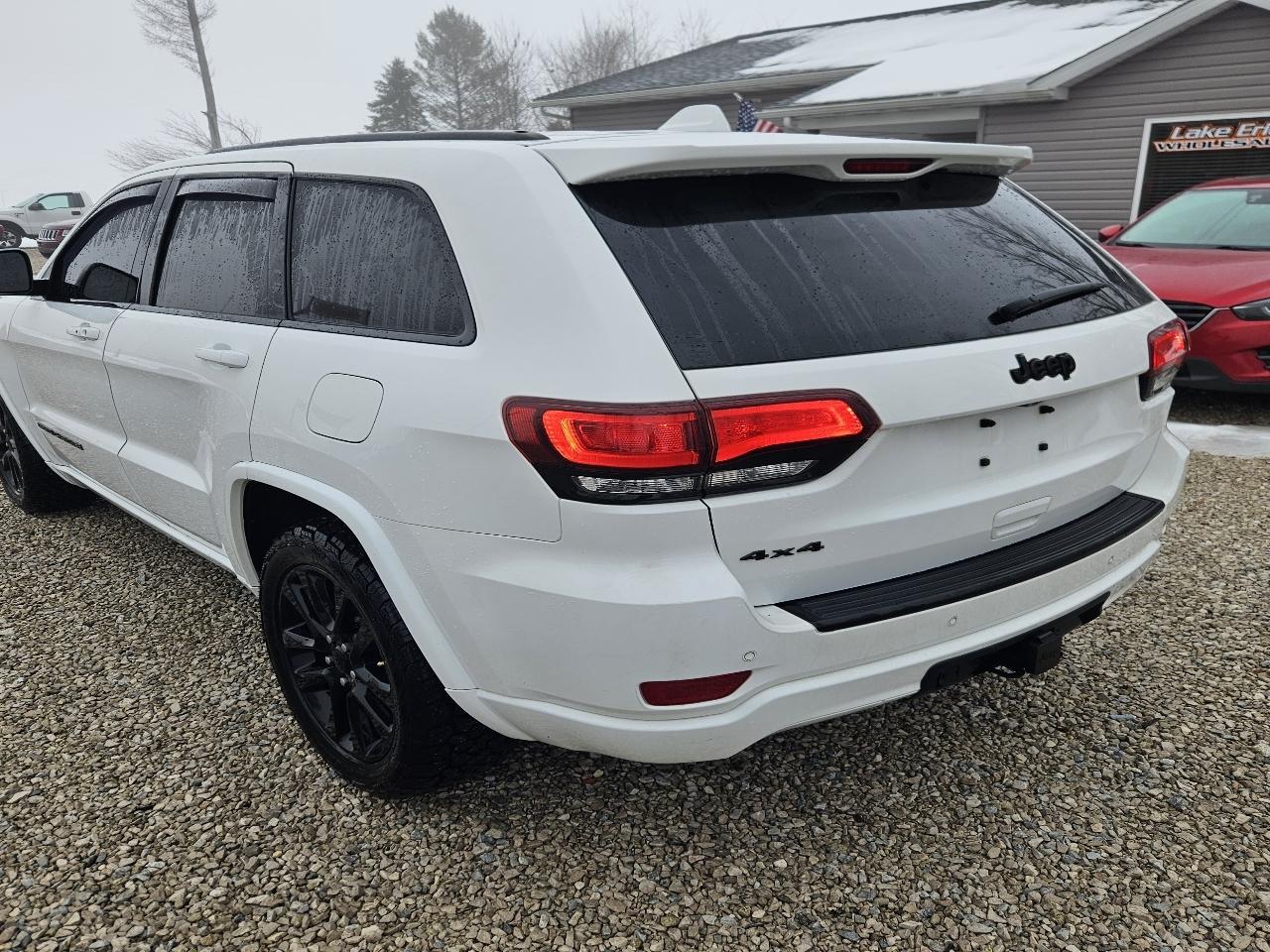 Jeep Grand Cherokee 4WD 4dr Laredo Altitude 2017