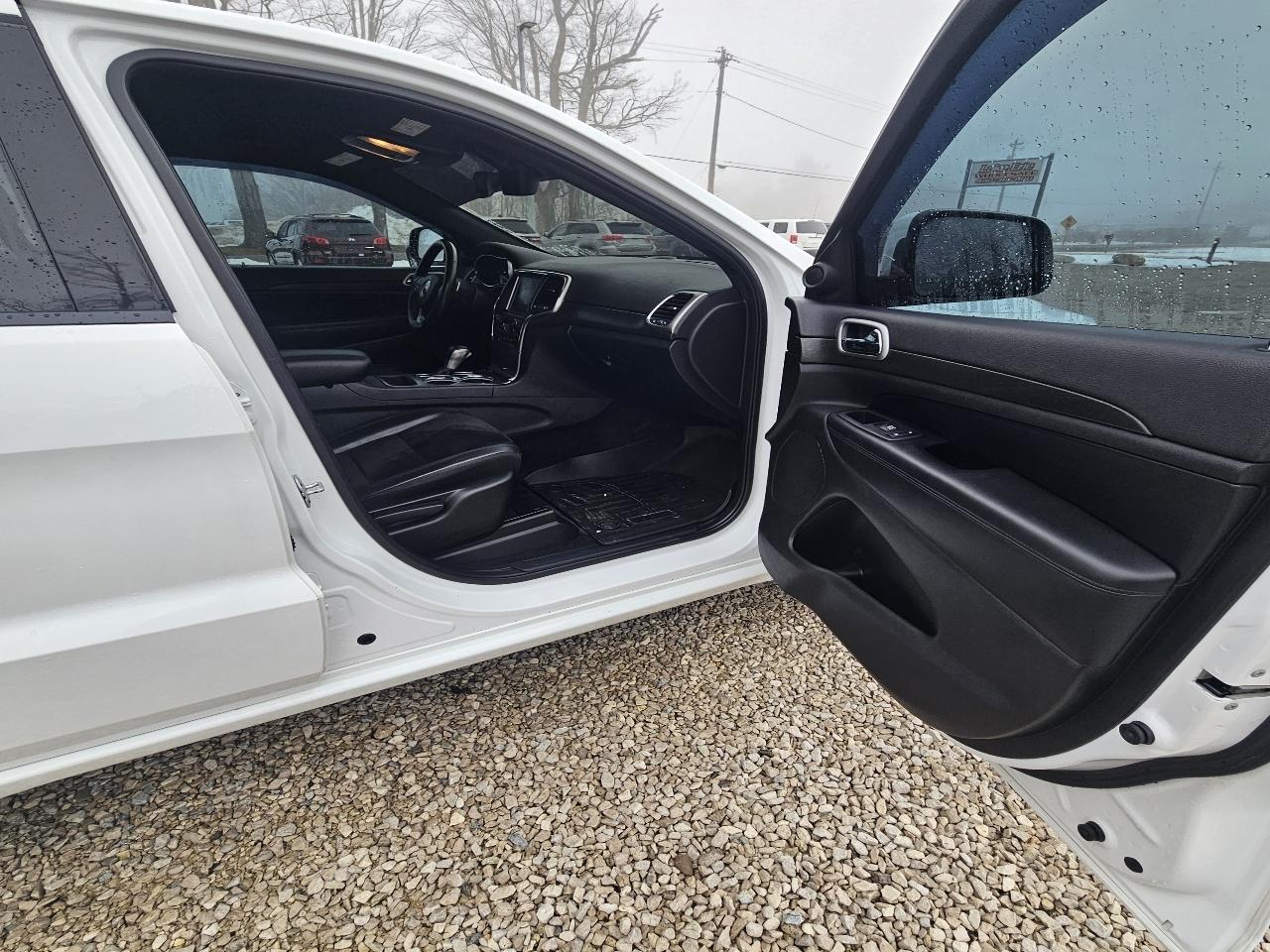 Jeep Grand Cherokee 4WD 4dr Laredo Altitude 2017