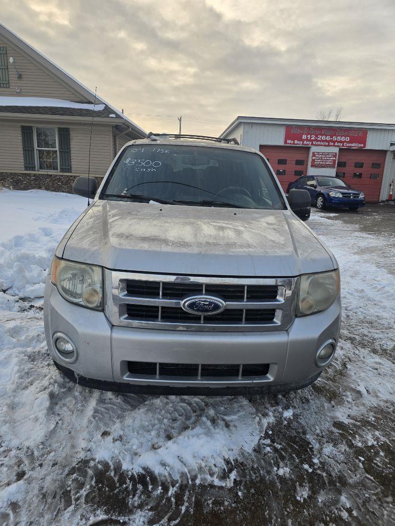 Ford Escape XLT FWD I4 2009