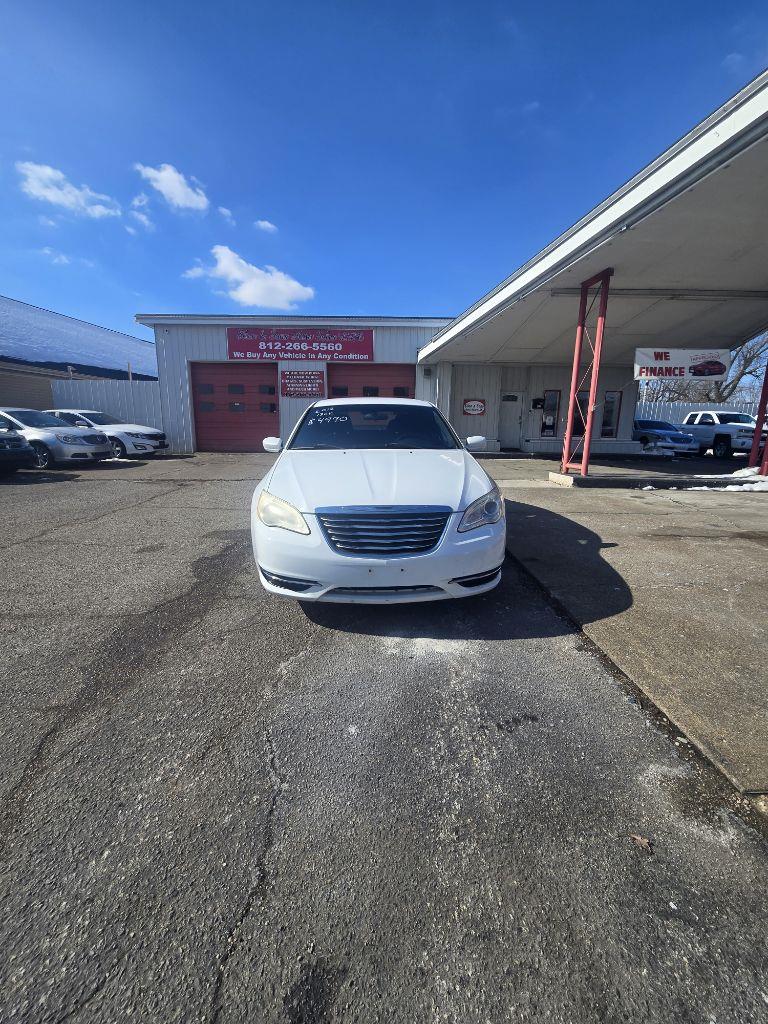 Chrysler 200 Touring 2012
