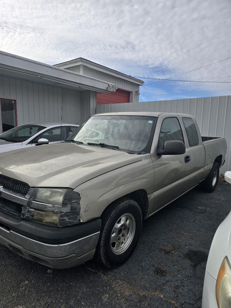 Chevrolet Silverado 1500 Ext. Cab Short Bed 2WD 2003