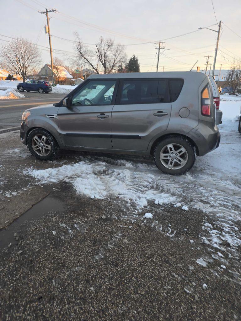 2011 Kia Soul +