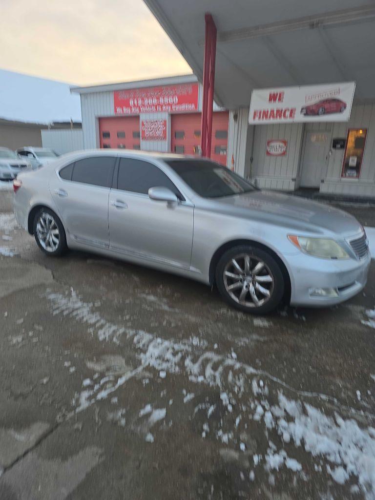 Lexus LS 460 Luxury Sedan 2007