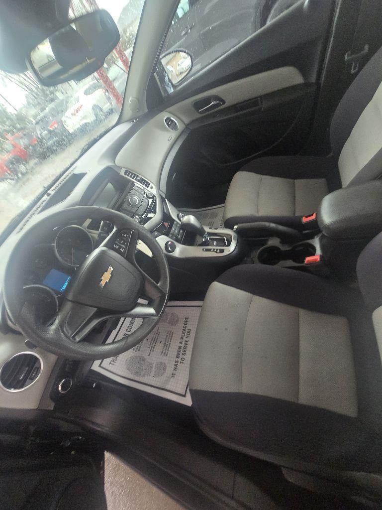 Chevrolet Cruze LS Auto 2014