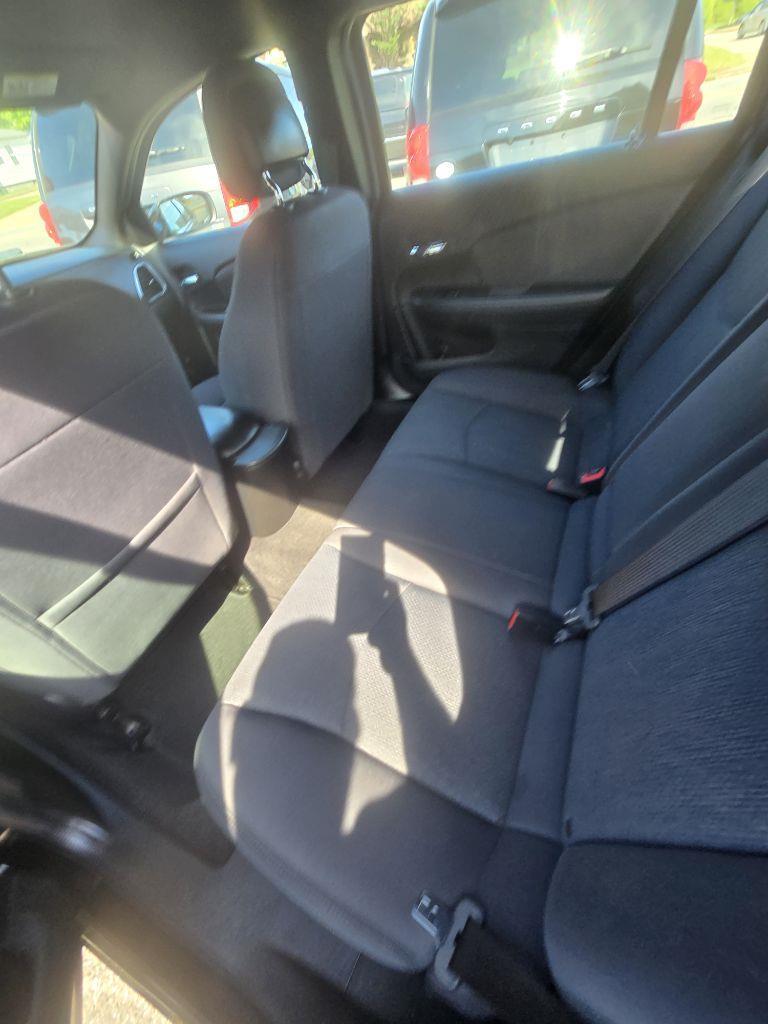 Chrysler 200  2013
