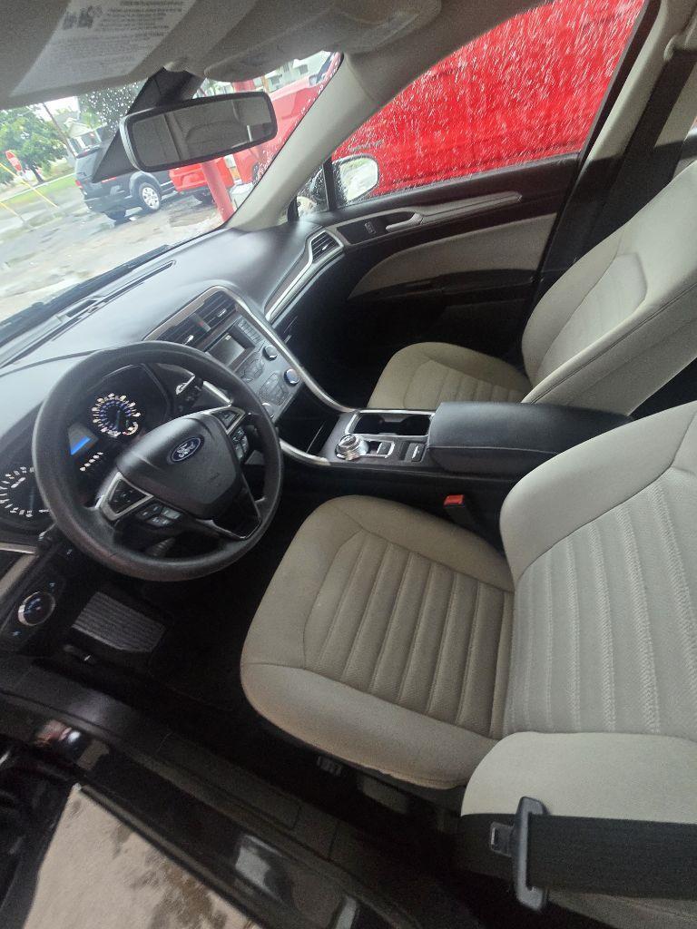 Ford Fusion S 2019