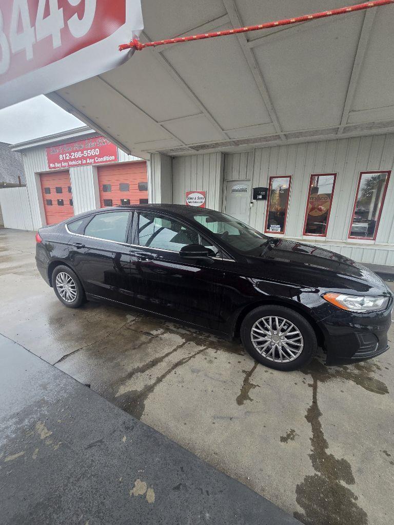 Ford Fusion S 2019