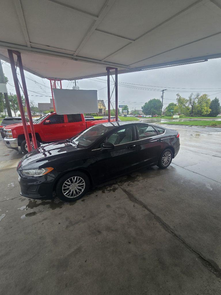 Ford Fusion S 2019