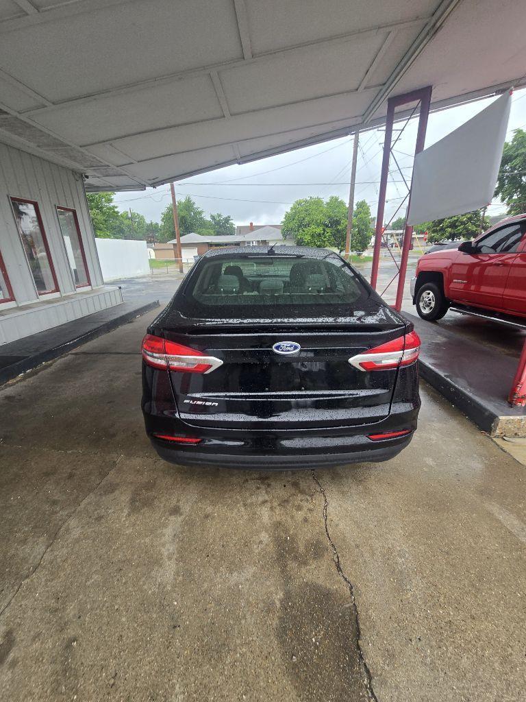 Ford Fusion S 2019