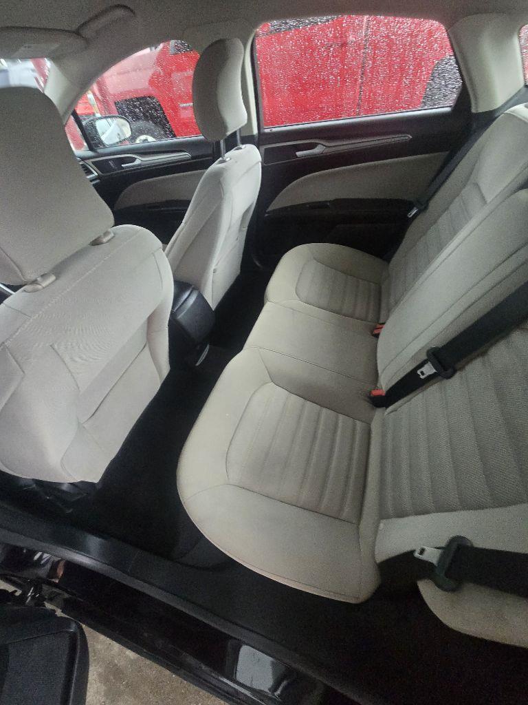 Ford Fusion S 2019