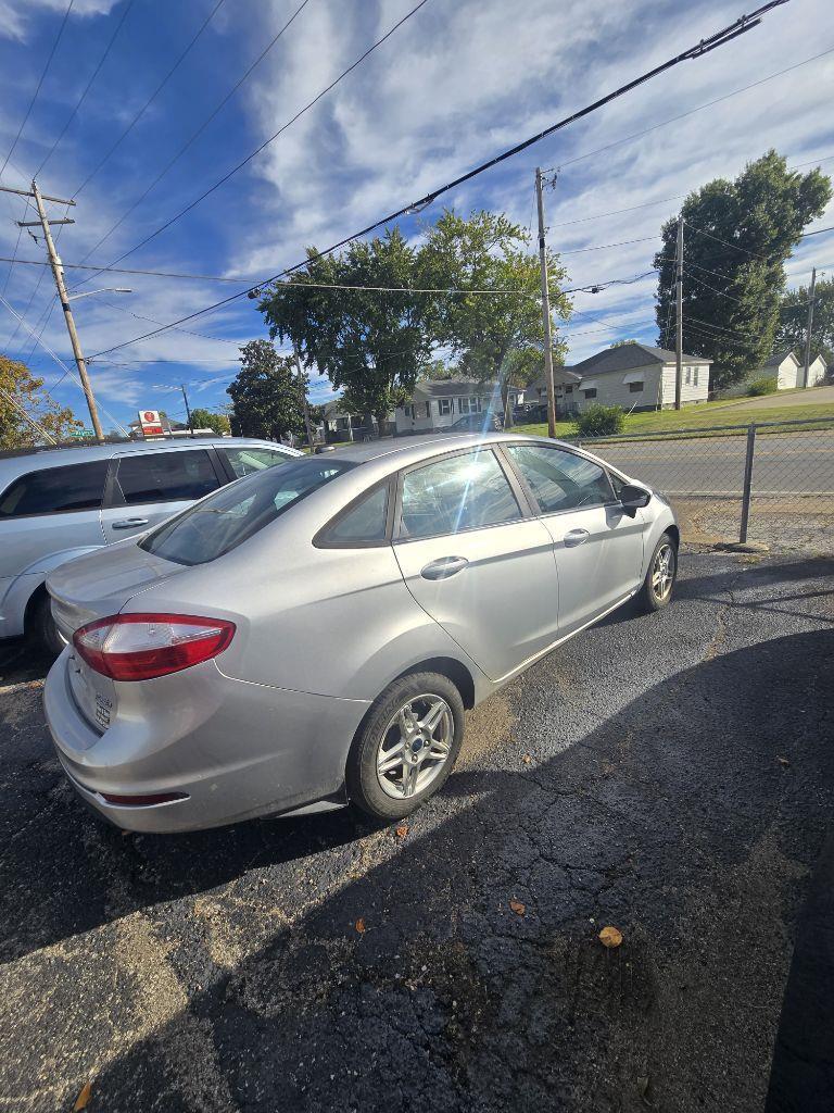 Ford Fiesta SE Sedan 2017