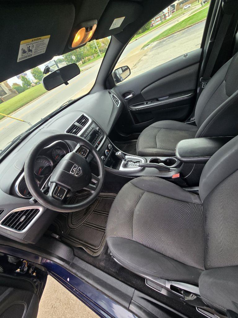 Dodge Avenger Base 2013