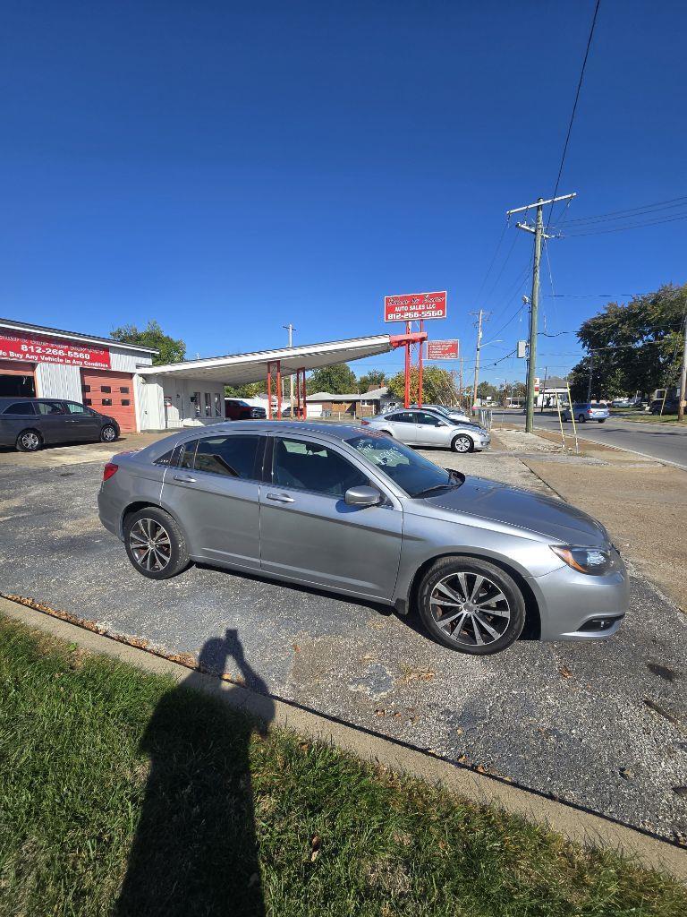 2014 Chrysler 200