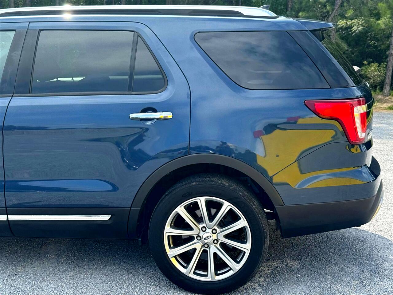 Ford Explorer Limited 4WD 2017