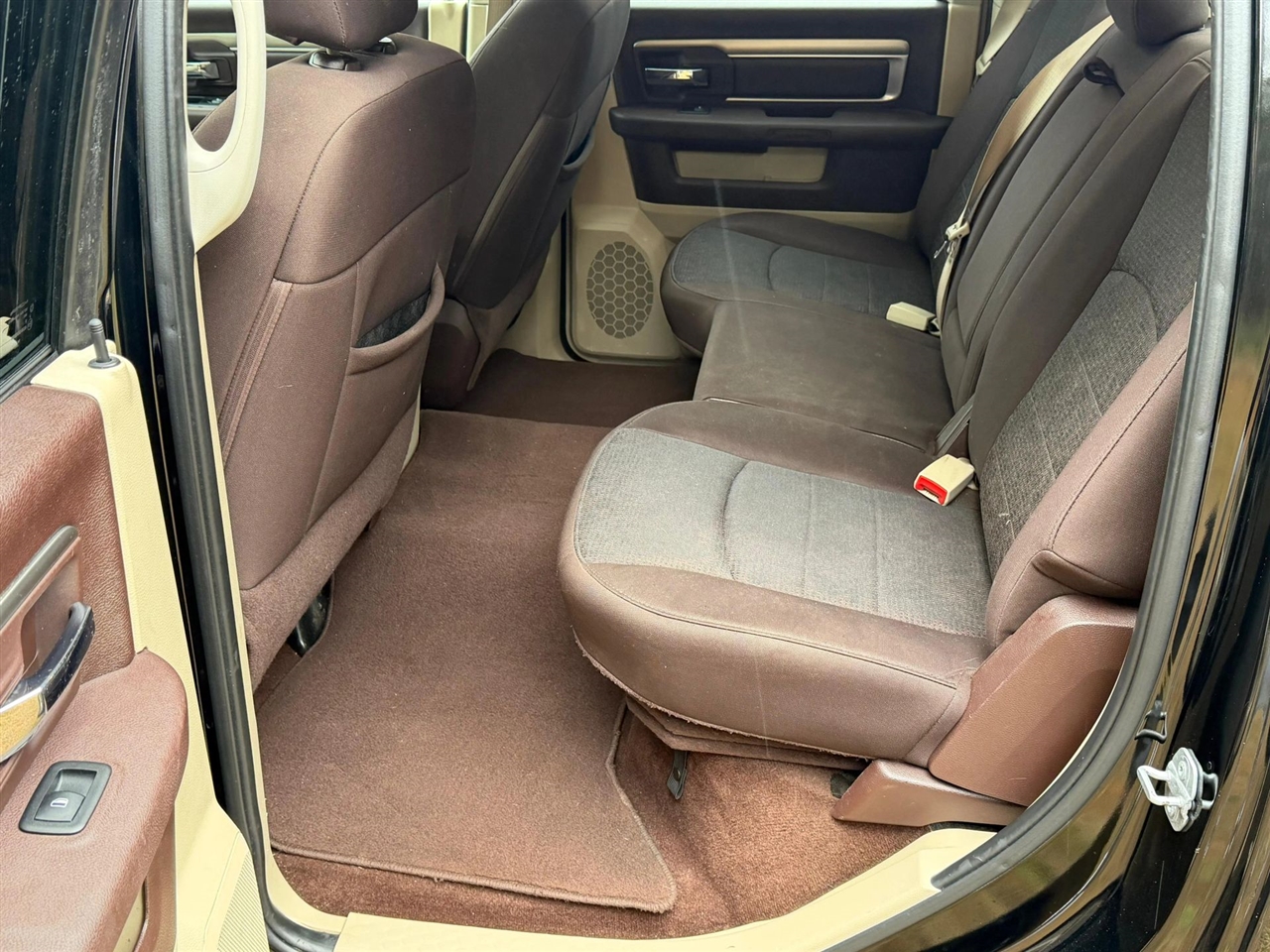 RAM 1500 SLT Crew Cab SWB 4WD 2015