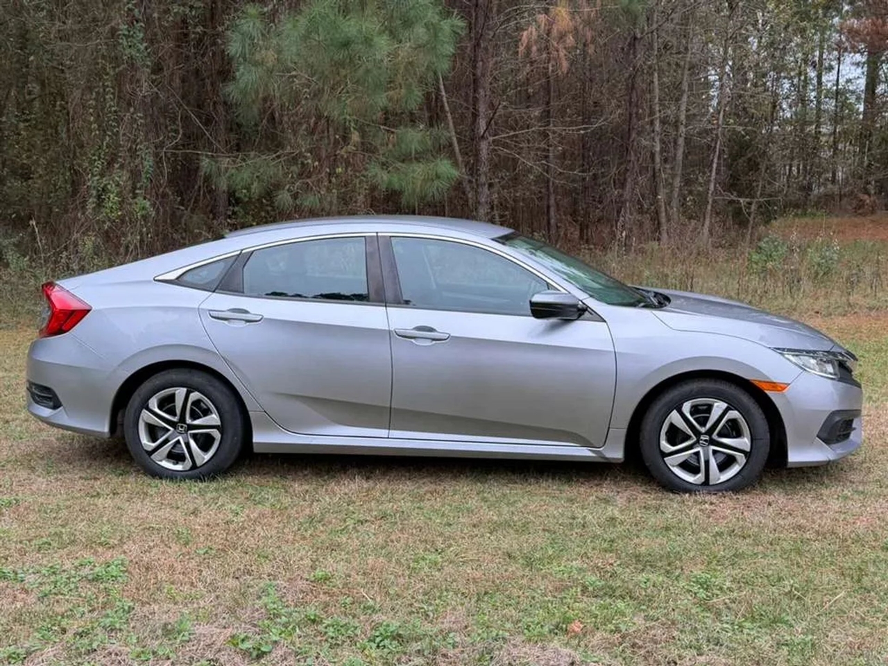 Honda Civic LX Sedan CVT 2017