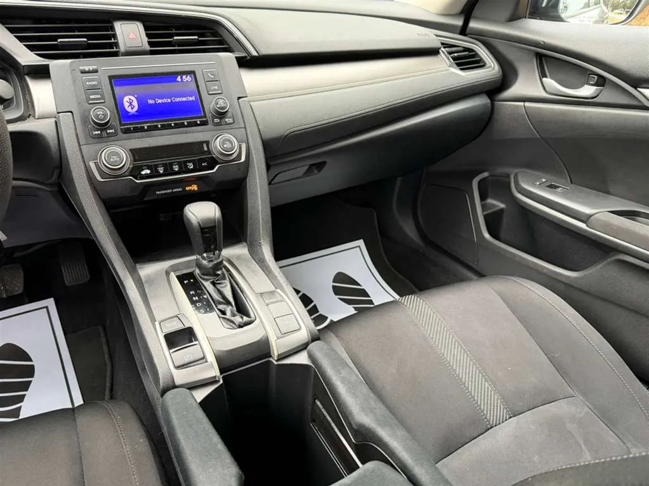 Honda Civic LX Sedan CVT 2017