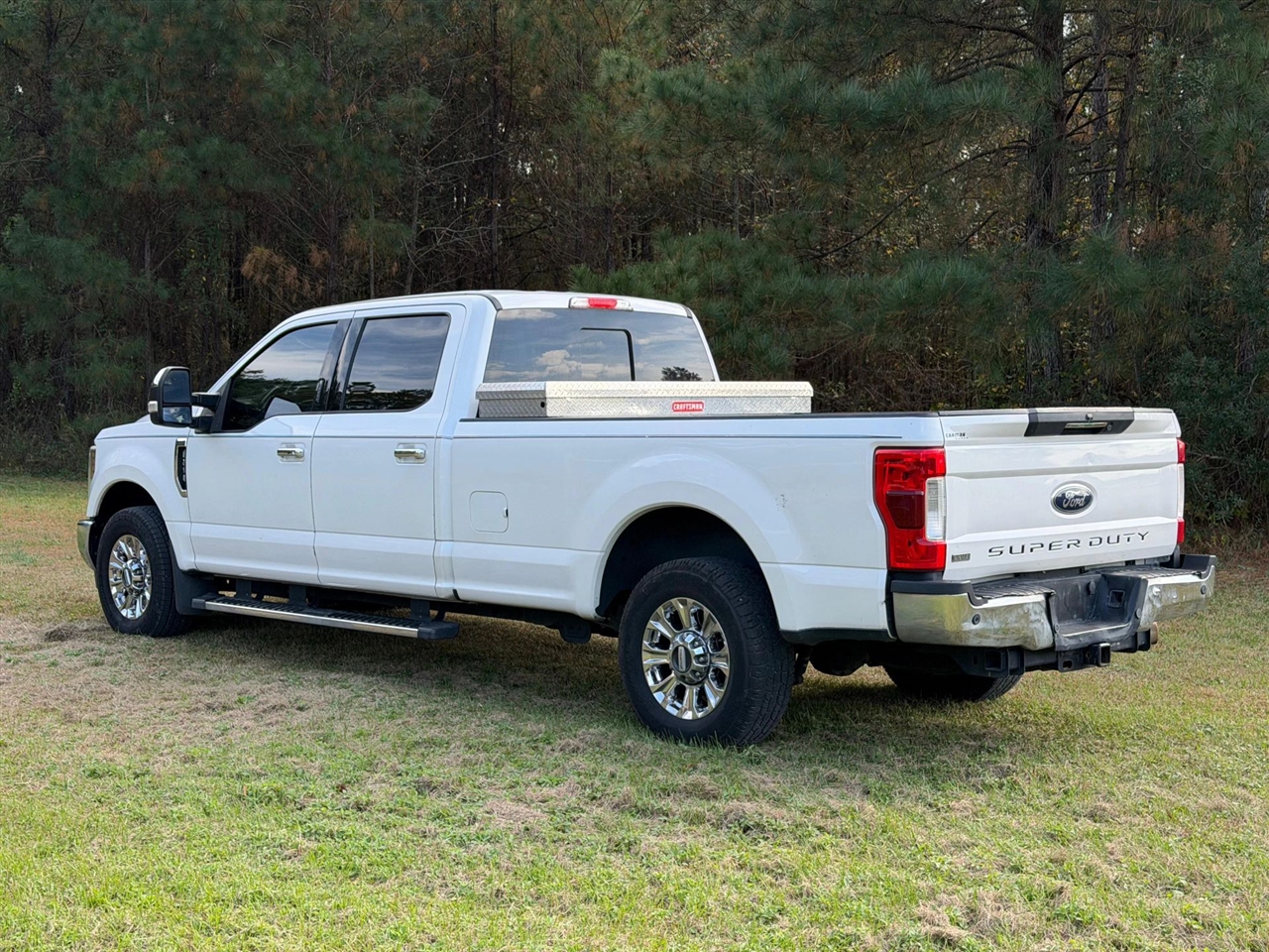 Ford F-250 SD Lariat Crew Cab 2WD 2019