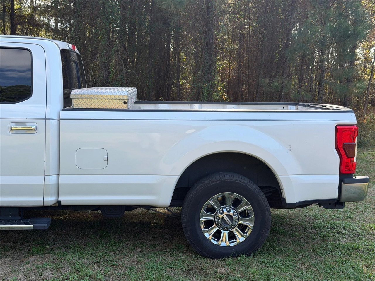 Ford F-250 SD Lariat Crew Cab 2WD 2019
