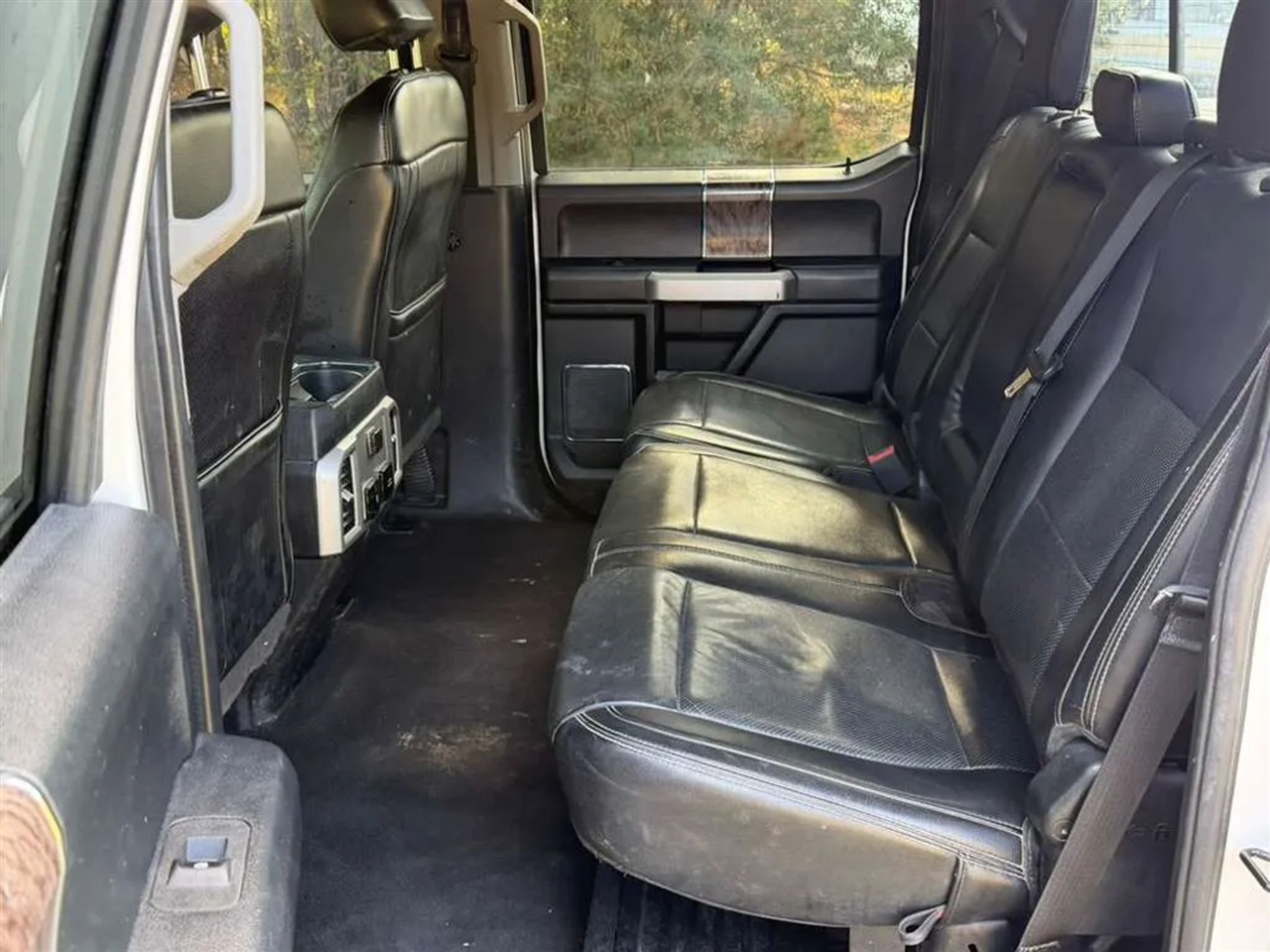 Ford F-250 SD Lariat Crew Cab 2WD 2019