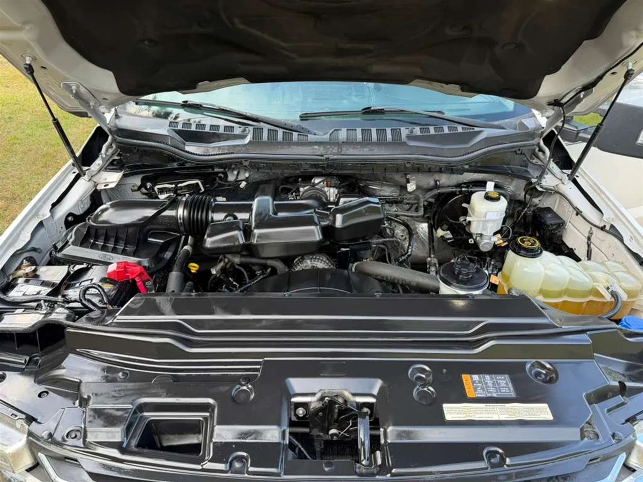 Ford F-250 SD Lariat Crew Cab 2WD 2019