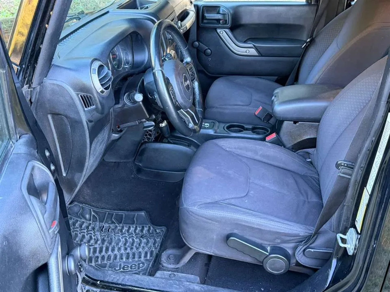 Jeep Wrangler Unlimited Sport 4WD 2013