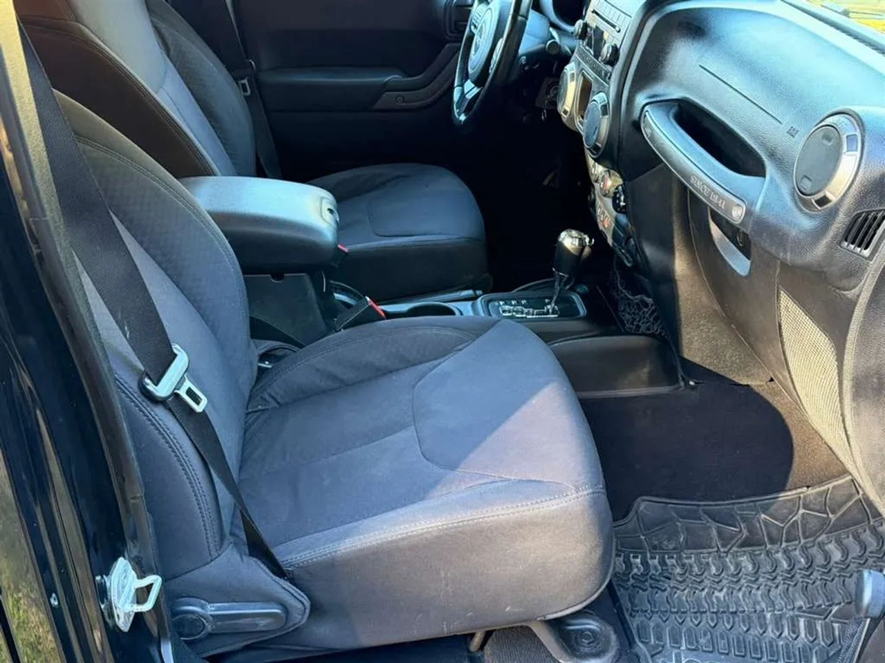 Jeep Wrangler Unlimited Sport 4WD 2013