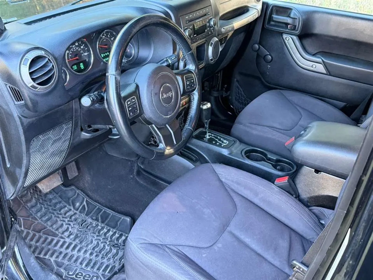 Jeep Wrangler Unlimited Sport 4WD 2013