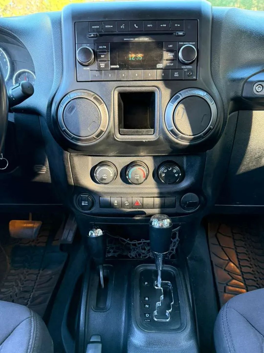 Jeep Wrangler Unlimited Sport 4WD 2013