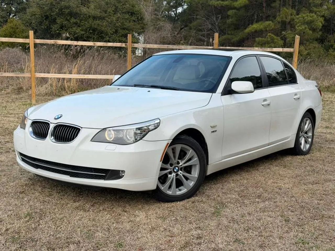 BMW 5-Series 535xi 2009