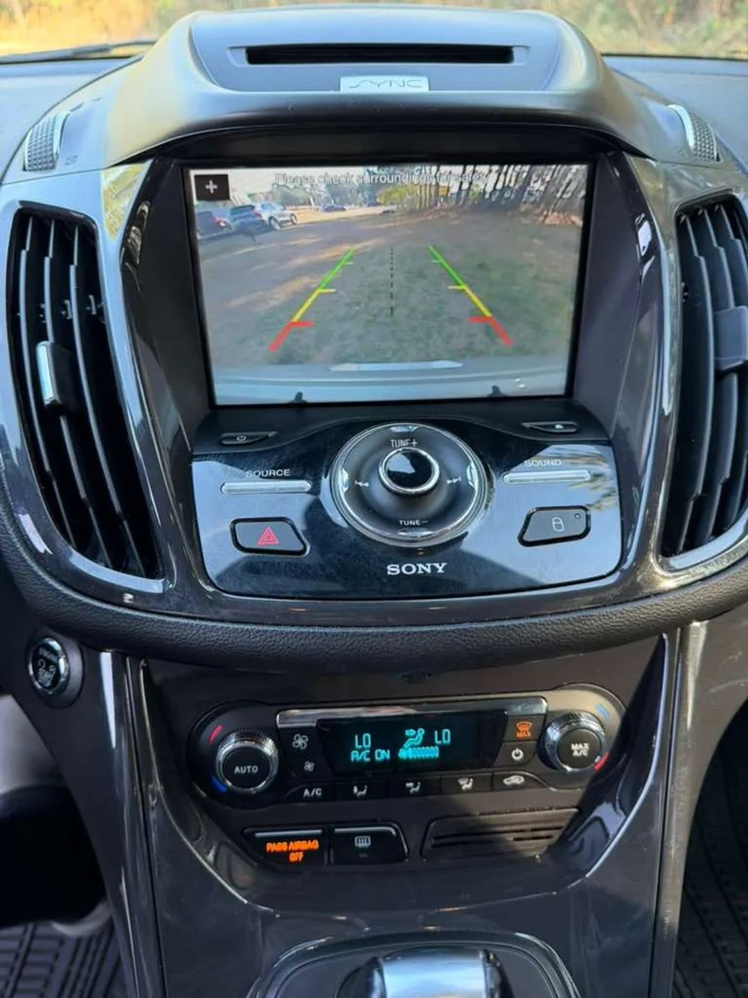 Ford Escape Titanium 4WD 2016