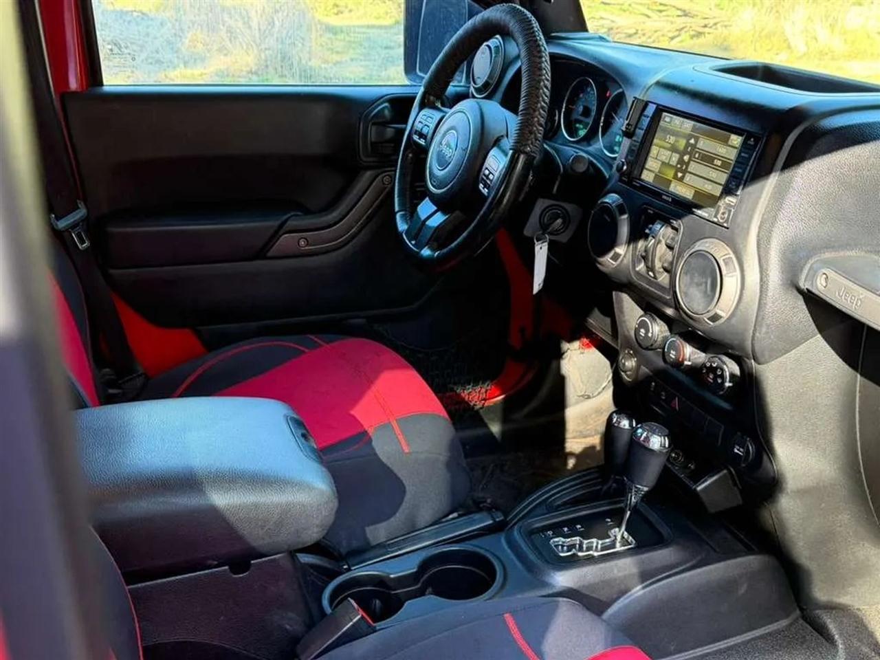 Jeep Wrangler Unlimited Sport 4WD 2015