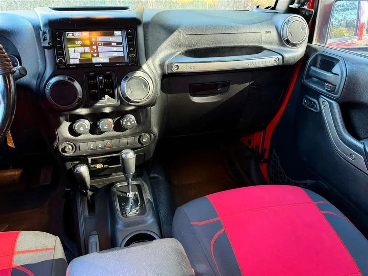 Jeep Wrangler Unlimited Sport 4WD 2015