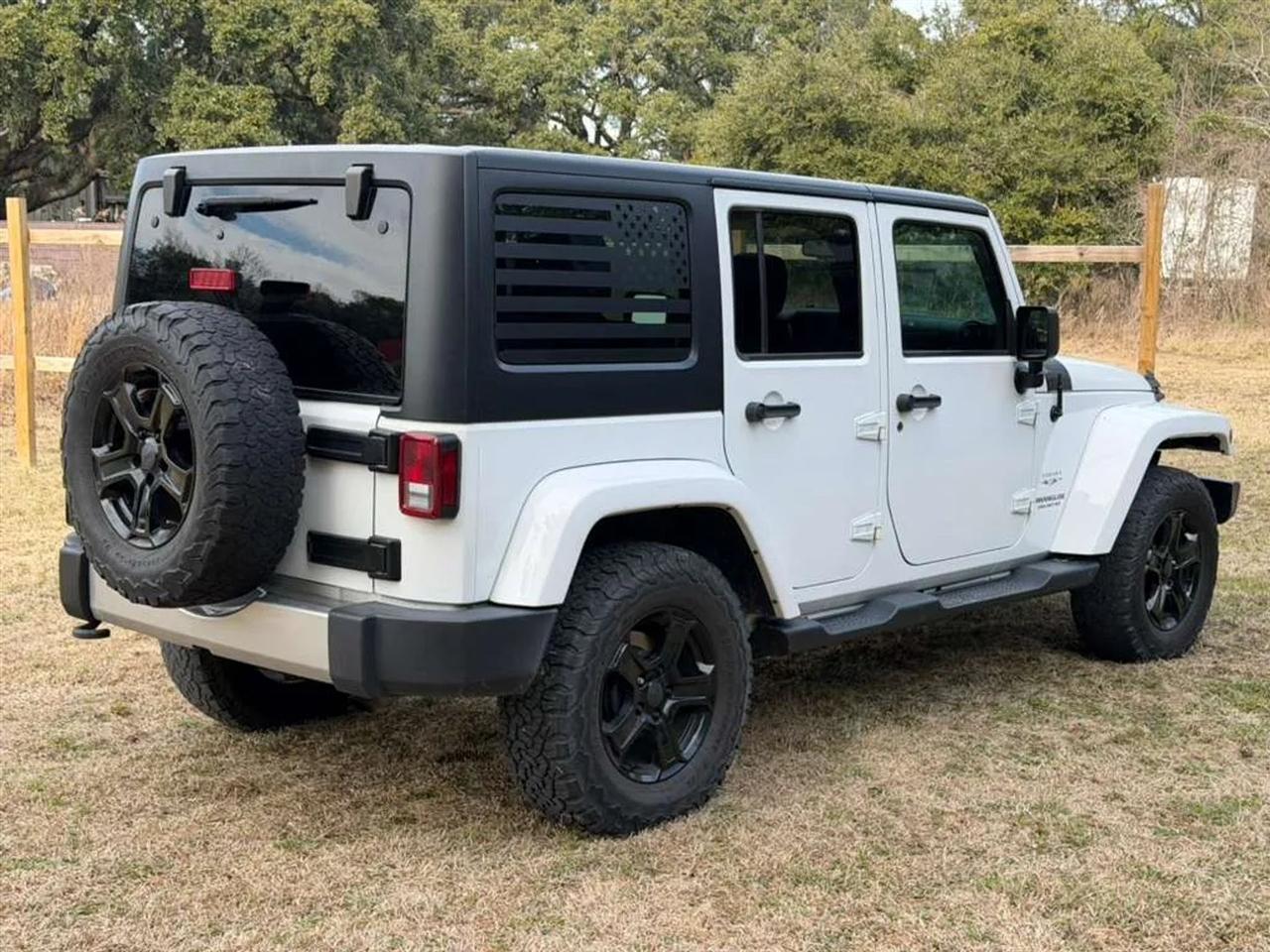 Jeep Wrangler Unlimited Sahara 4WD 2017