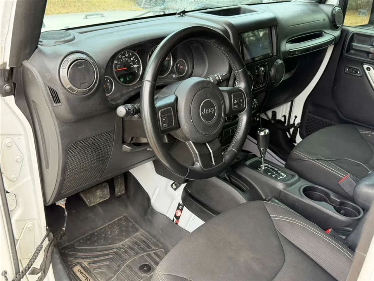 Jeep Wrangler Unlimited Sahara 4WD 2017